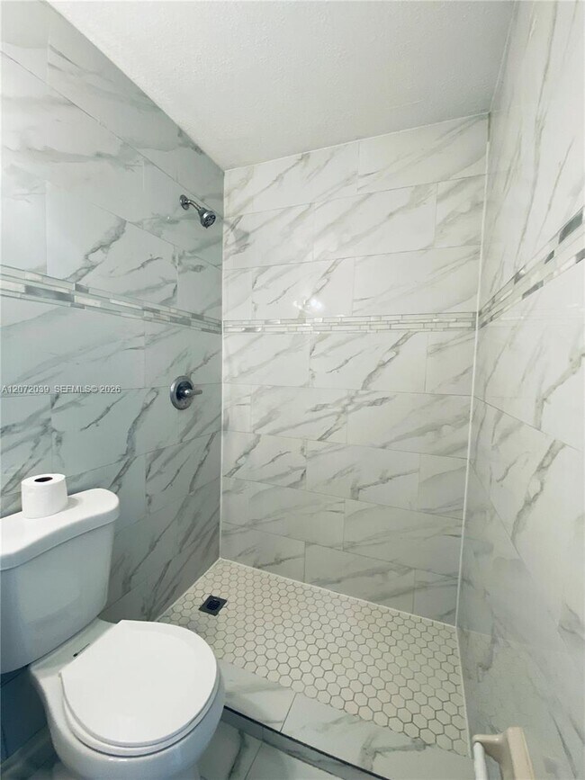 Foto del edificio - 3100 NW 86th St