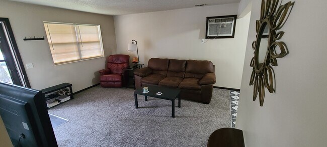 Foto del edificio - 6217 N 28th Street Ter