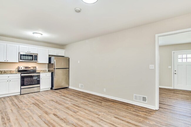 Building Photo - 1394 High Meadow Dr