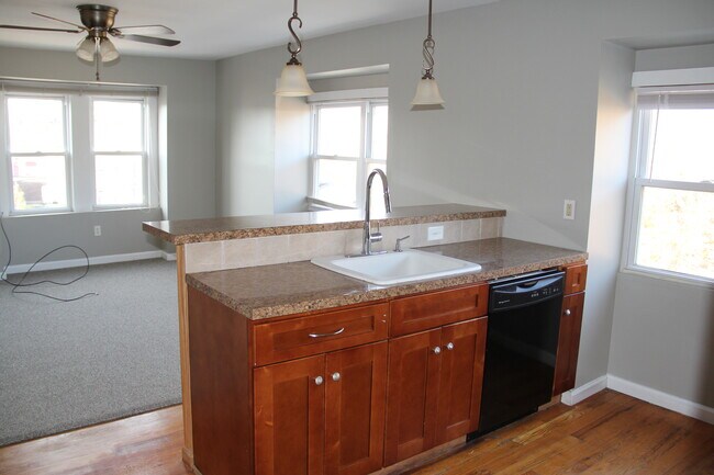 Building Photo - 5242 Parkside Ave