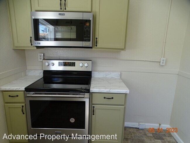 Foto del edificio - 2 br, 1.5 bath House - 129 East E St