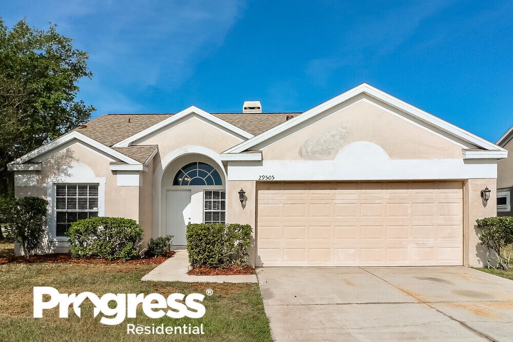 29505 Morningmist Dr, Zephyrhills, FL 33543 House Rental in