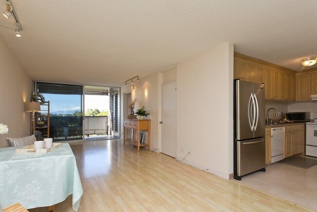 Photo - 3805 Kanaina Ave Townhome