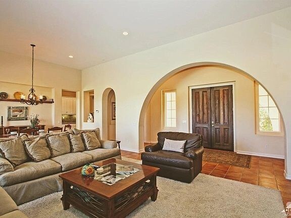 Building Photo - Luxury at the Citrus