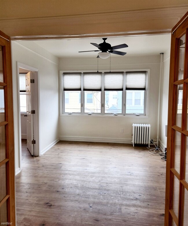 Building Photo - 3 br, 1 bath Duplex - 27 Newark Bay Court 2
