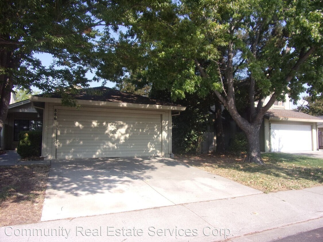 Primary Photo - 3 br, 2 bath House - 886 Sage Drive Vacavi...