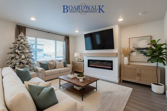 Foto del edificio - Modern 3-Bed Home with Yard & Amenities