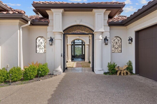 Building Photo - 7317 Vista Mountain Dr