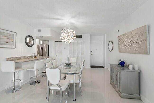 Foto del edificio - 3450 S Ocean Blvd