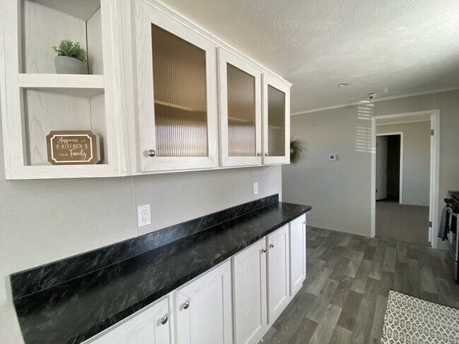 Foto del edificio - 4325 Vin Rose Dr