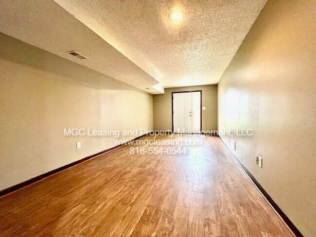 Foto del edificio - 208-210 NW Monroe St