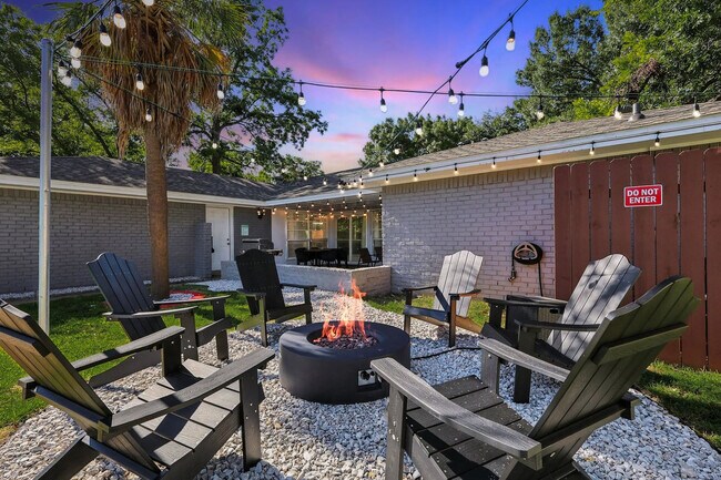 Foto del edificio - 1231 Springbrook Cir