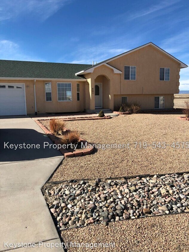 4 br, 3 bath House 501 S Tejon Ave. House for Rent in Pueblo West