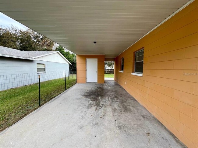 Building Photo - 6908 Mathers Ln