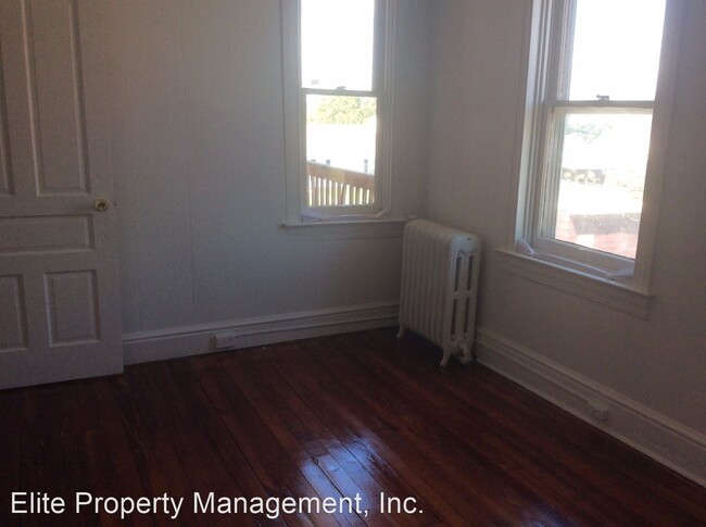 Building Photo - 3 br, 1 bath House - 600 Dallas St., Apt. 2