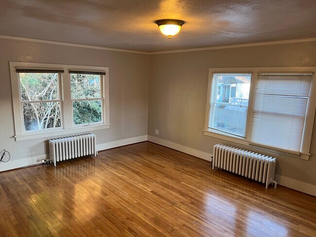 Sala de estar - 412 John Adams St