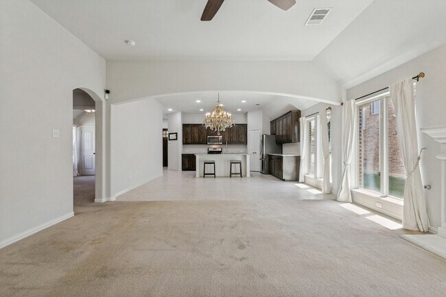 Building Photo - 531 Catherine Ln