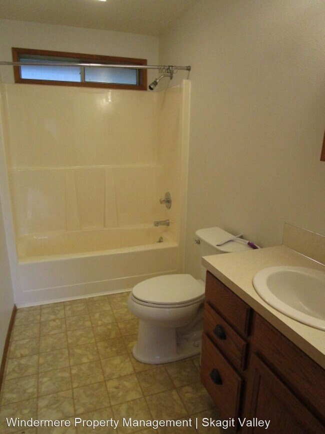 Building Photo - 3 br, 2 bath House - 25512 Minkler Road