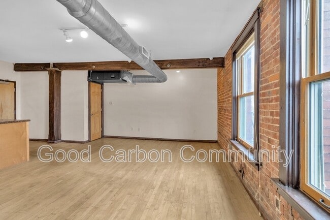 Building Photo - 346 Connecticut St