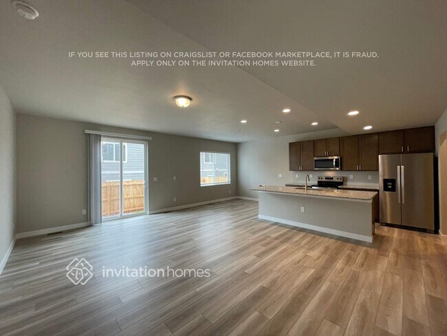 Building Photo - 13533 Arriba Dr