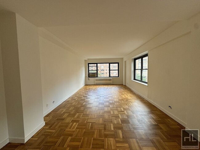 Foto del edificio - EAST 55 STREET