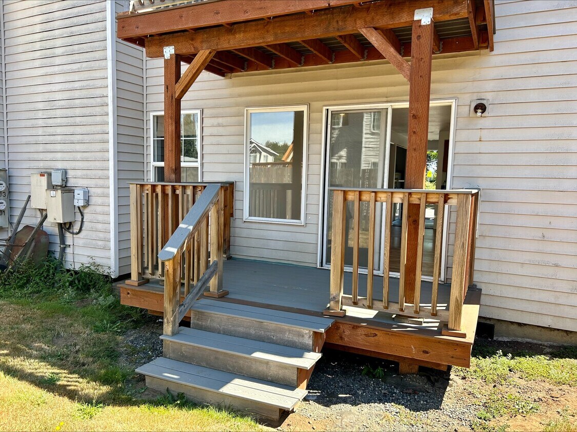 2280 Douglas Rd Unit 3, Ferndale, WA 98248 Condo for Rent in Ferndale