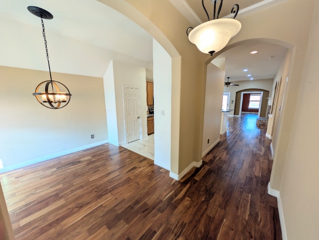 Building Photo - 4701 Tina Dr