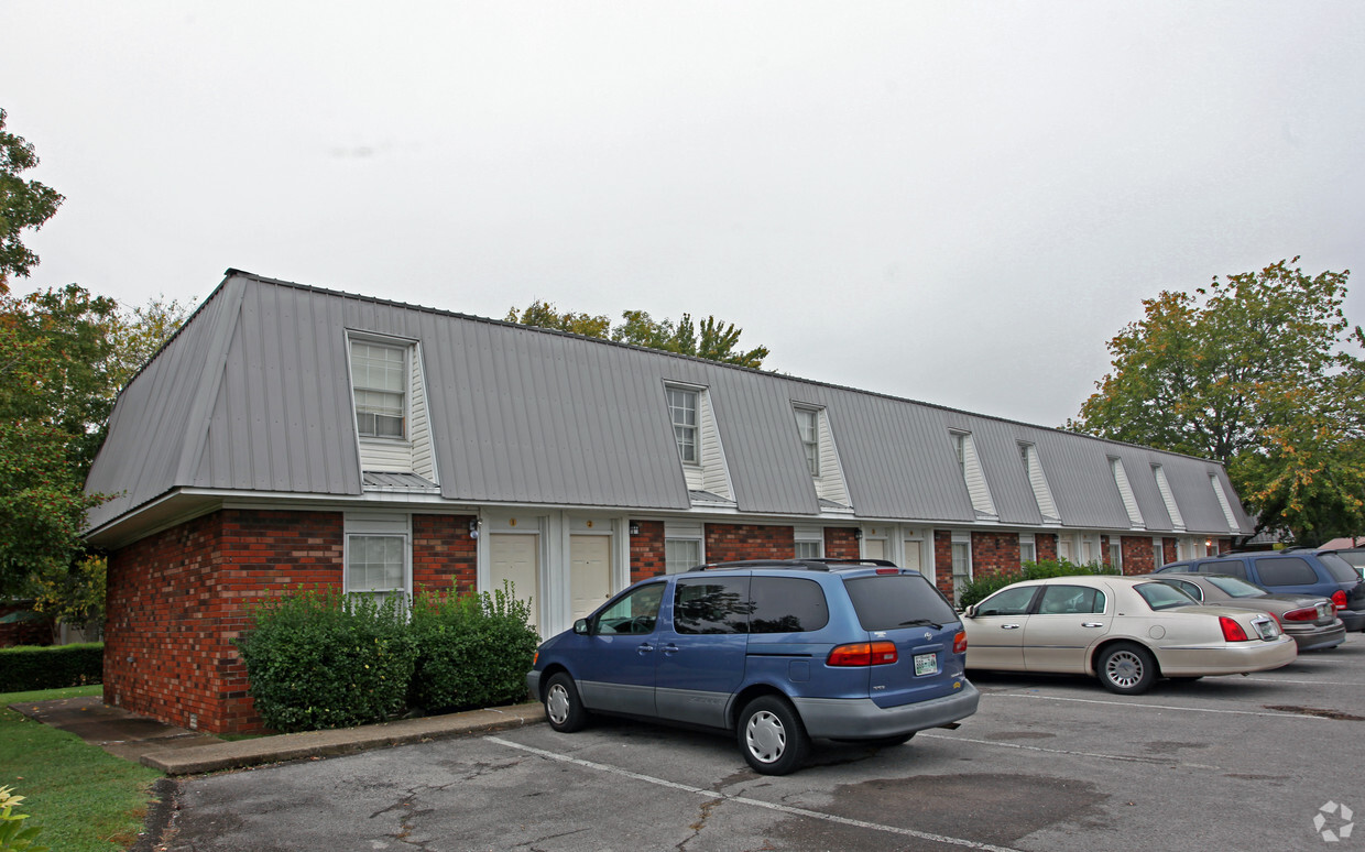 Primary Photo - Belle Aire Apartments
