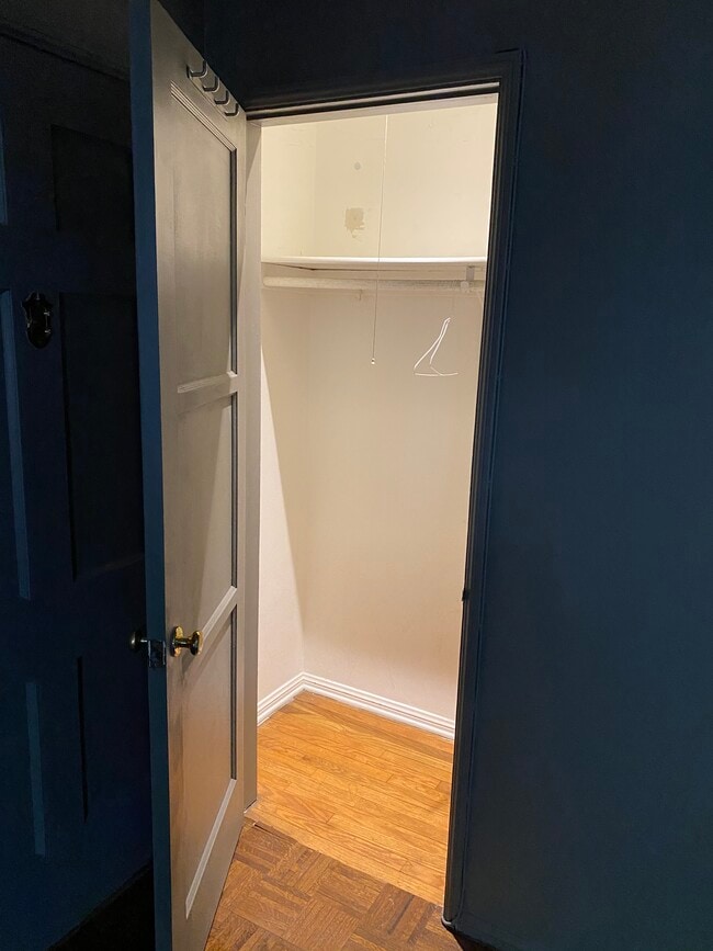 Entry closet - 1247 N Crescent Heights Blvd