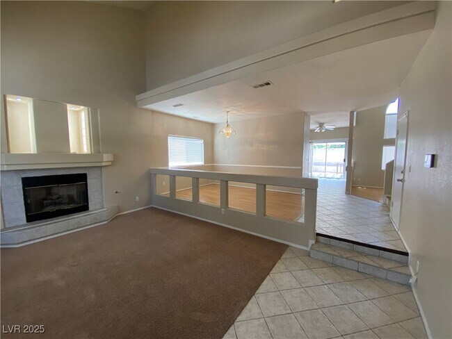 Building Photo - 4813 Lufkin Ave