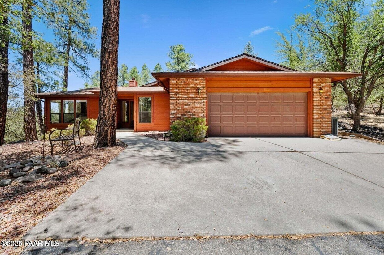 Primary Photo - 1480 Cougar Trail