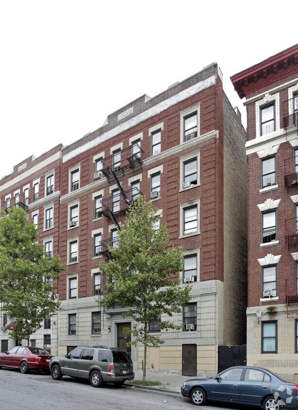 Building Photo - 1690 Clay Ave