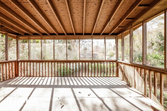 Foto del edificio - 3085 Piper Dr