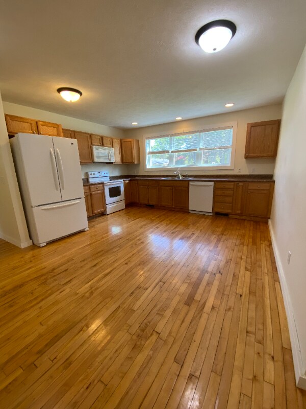 Foto del edificio - 3761 N Four Mile Rd