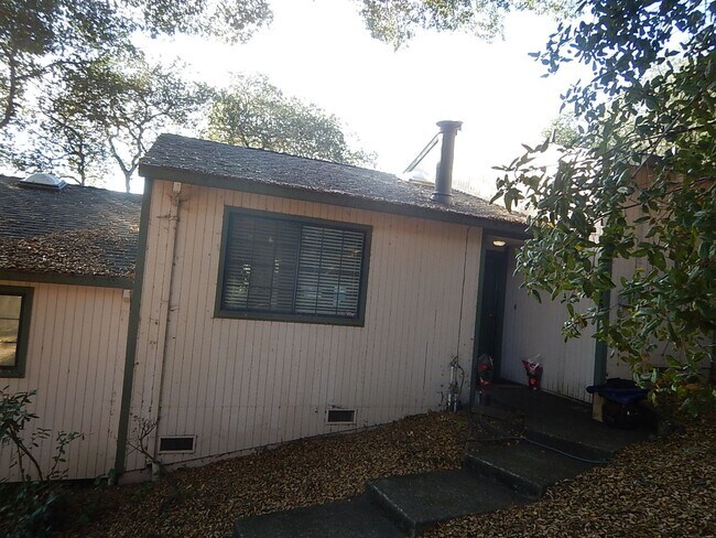 Foto del edificio - 1471-1475 Townview Avenue