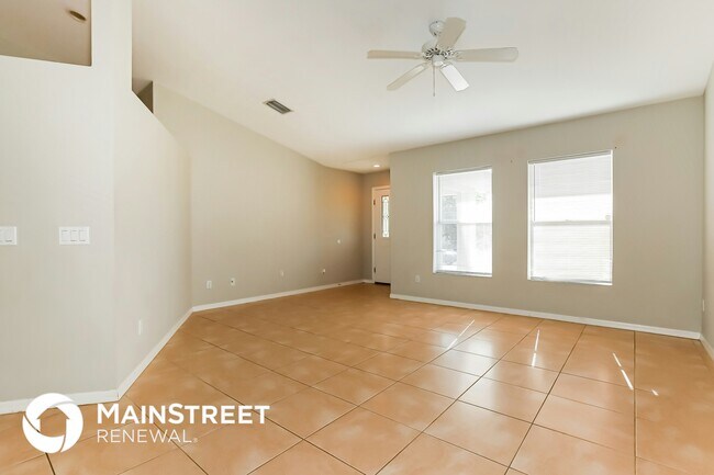 Foto del edificio - 5840 Regent Rd