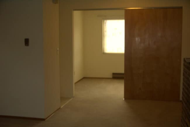Building Photo - 9209 Woodlawn Ave N