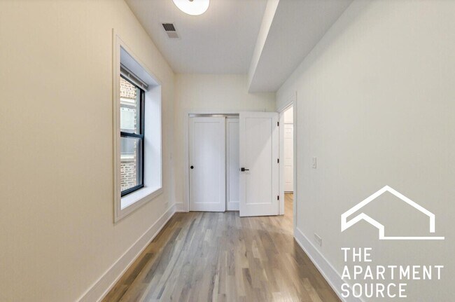 Foto del edificio - 2553 W Hirsch St