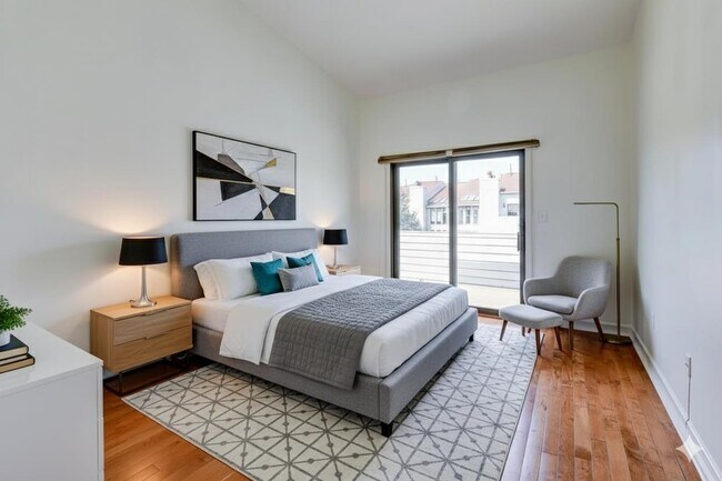 Foto del edificio - 816 Topsail Ln