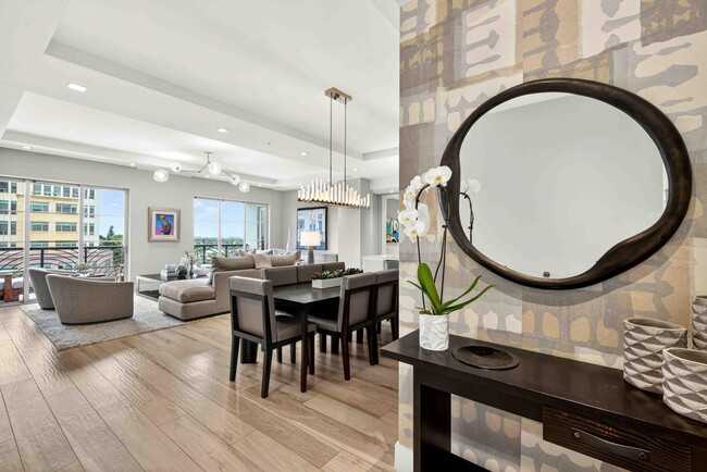 Building Photo - 155 E Boca Raton Rd