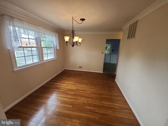 Foto del edificio - 2820 Vixen Ln