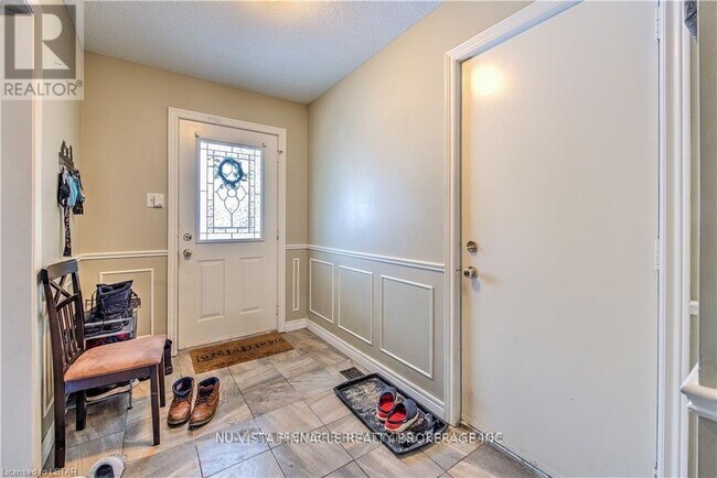 Photo du bâtiment - 1263 Aldersbrook Rd