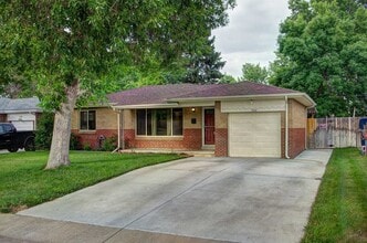 Building Photo - 1430 S Eaton Ct