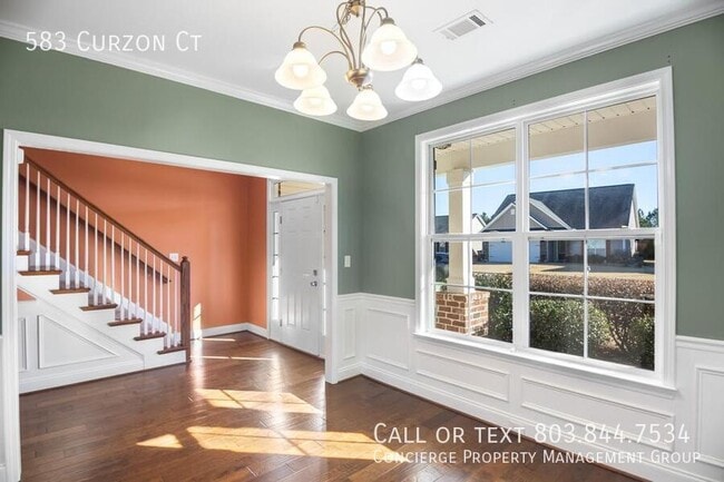 Building Photo - 583 Curzon Court