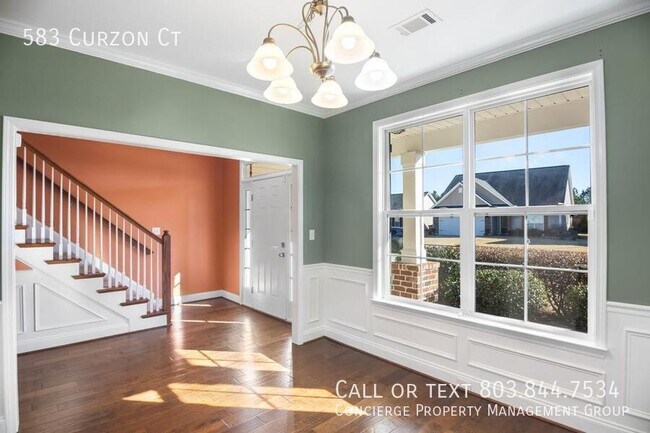 Foto del edificio - 583 Curzon Court