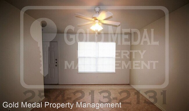 Building Photo - 2801 Kerrville Ct