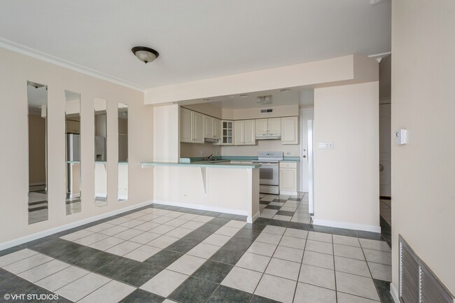 Foto del edificio - 6007 N Sheridan Rd