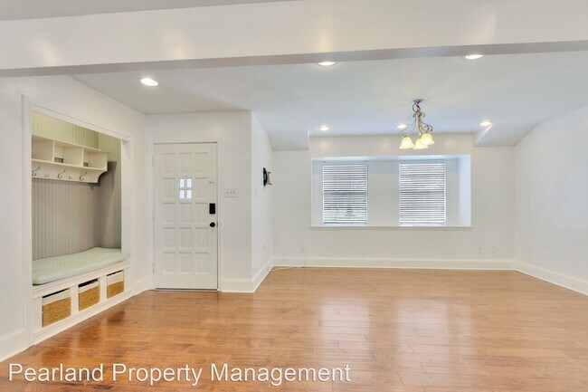 Foto del edificio - 3 br, 2 bath House - 5917 Figland St