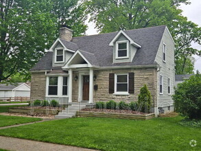 Building Photo - 4224 Briarwood Rd