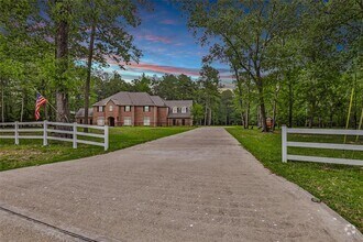 Building Photo - 29006 Reserve Bend Dr